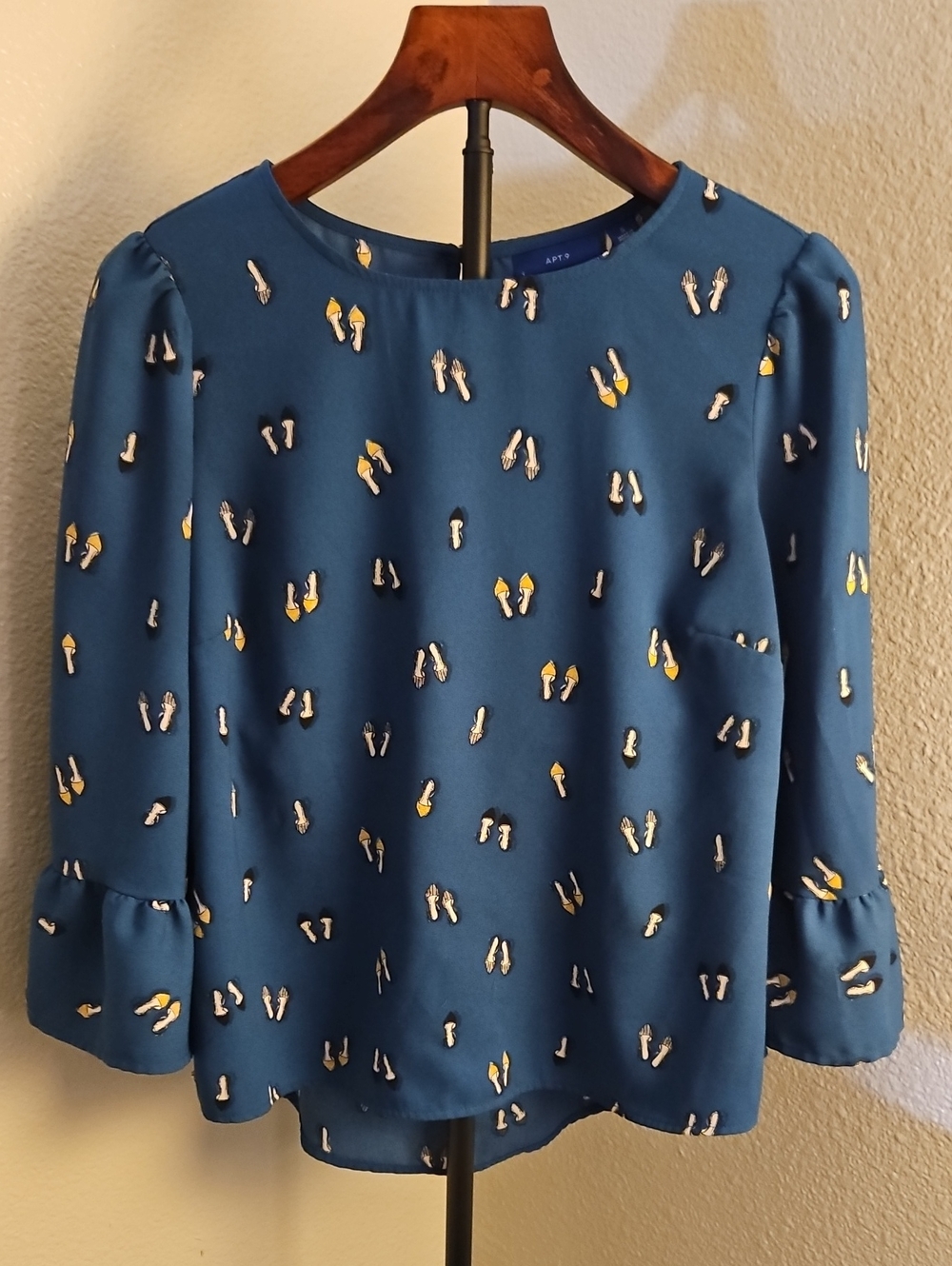 Apt. 9 Teal High Heel Shoe Print Blouse Ruffle Sleeve Size S